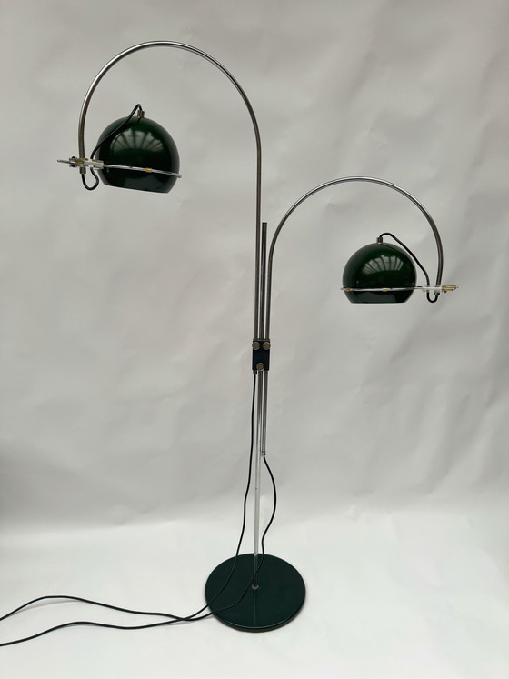 Image 1 of Lampada da terra vintage Gepo a doppio arco verde, stile moderno di metà secolo con design a bulbo oculare.