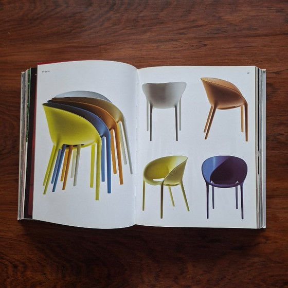 Image 1 of Livre de table basse : Monographie sur le designer français Philippe Starck. Taschen