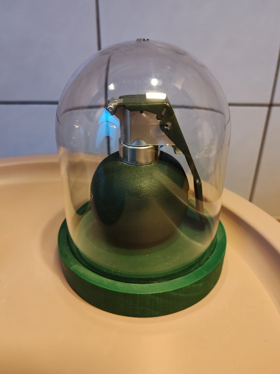 Image 1 of granadas de artes visuales (inertes)