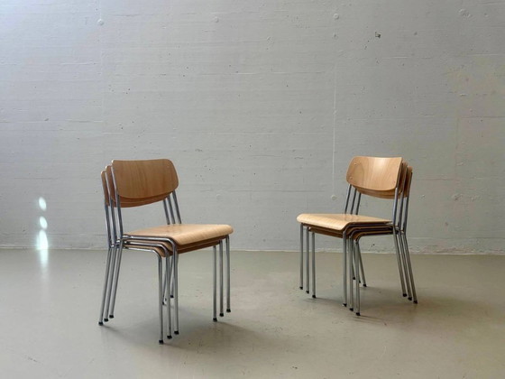 Stapelbare beukenhouten stoelen met chromen poten van Reinhard – Kuipstoelen (photo 14 of 18)