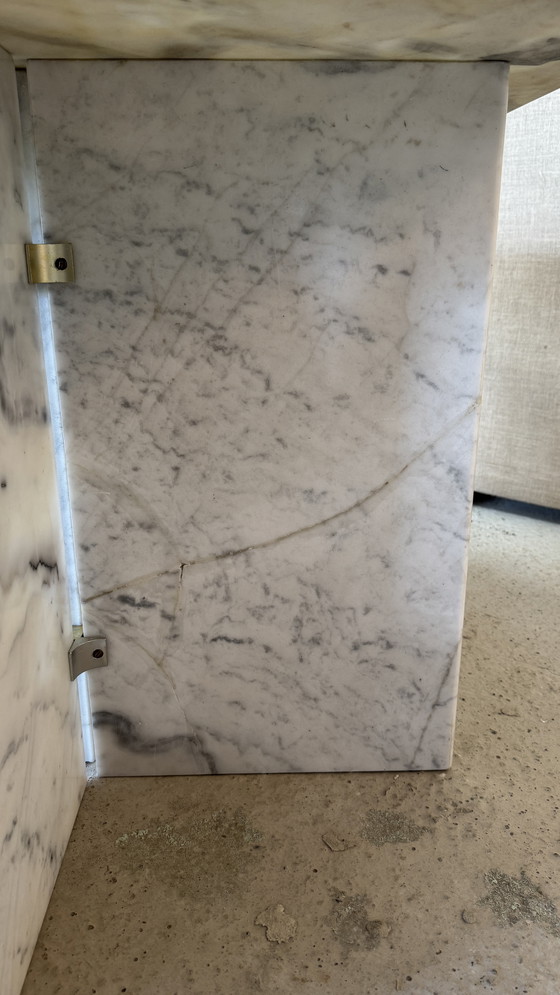 Image 1 of Tavolo da pranzo ottagonale in marmo