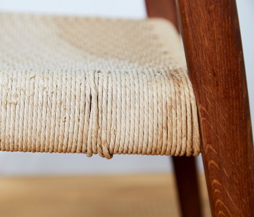 Niels O. Møller eetkamerstoelen nr. 71 voor J. L. Møller, set van 3