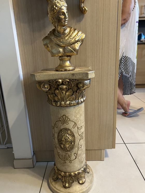 Image 1 of Porcelain column with statue