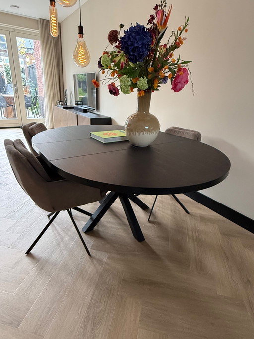 Uitschuifbare tafel Ayla 130cm (uitgeschoven 170 cm) | kleur Noir | op maat gemaakt