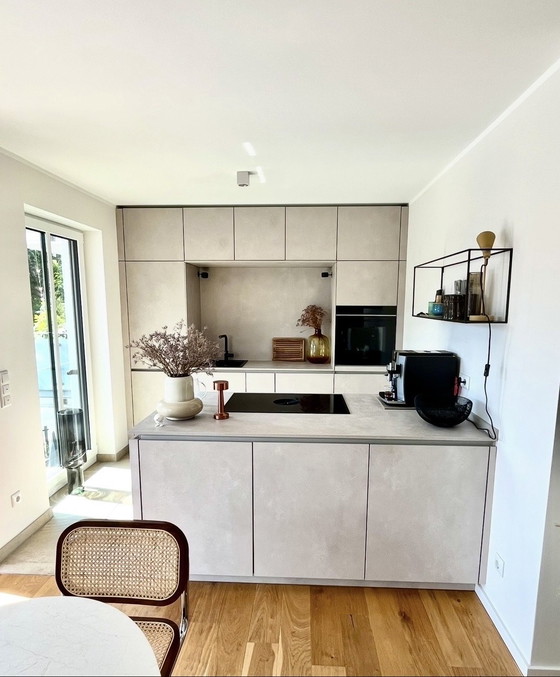 Image 1 of Cucina Nobilia Riva di alta qualità, effetto cemento/sabbia