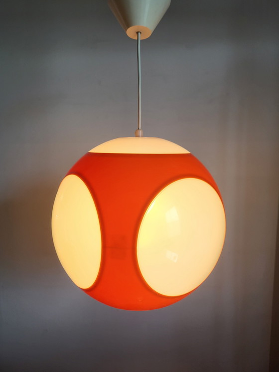 Image 1 of Lampe suspendue de l'ère spatiale, œil d'insecte, massif, orange et blanc, Belgique, années 1970