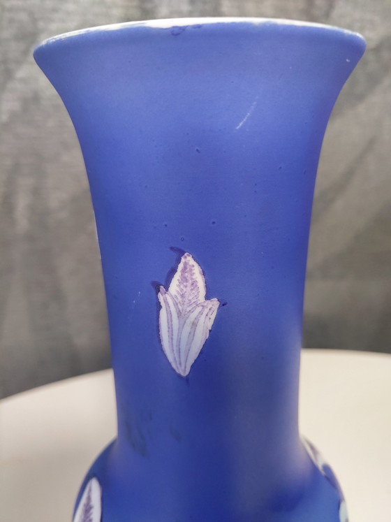 Image 1 of Beautiful Hoyerswerda vase