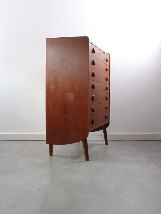 Image 1 of Commode danoise vintage en teck, très spéciale !