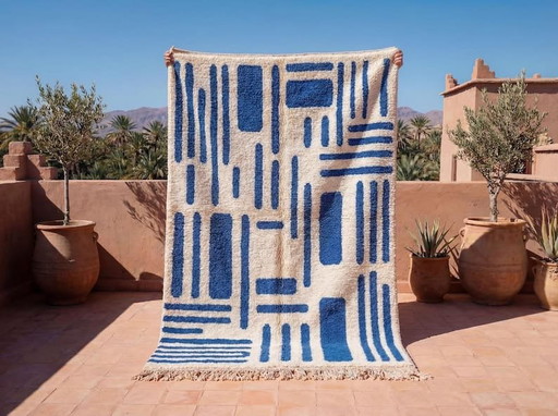 Alfombra de lana pura tejida a mano, de elaboración tradicional, tamaño 150/250 cm.