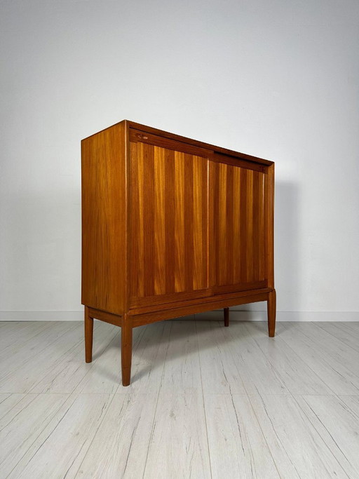 Mobile danese vintage in teak di H.W. Klein per Bramin, stile Mid-Century Modern, anni '60.