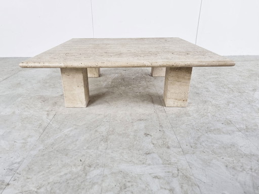 Table basse en travertin Up&Up