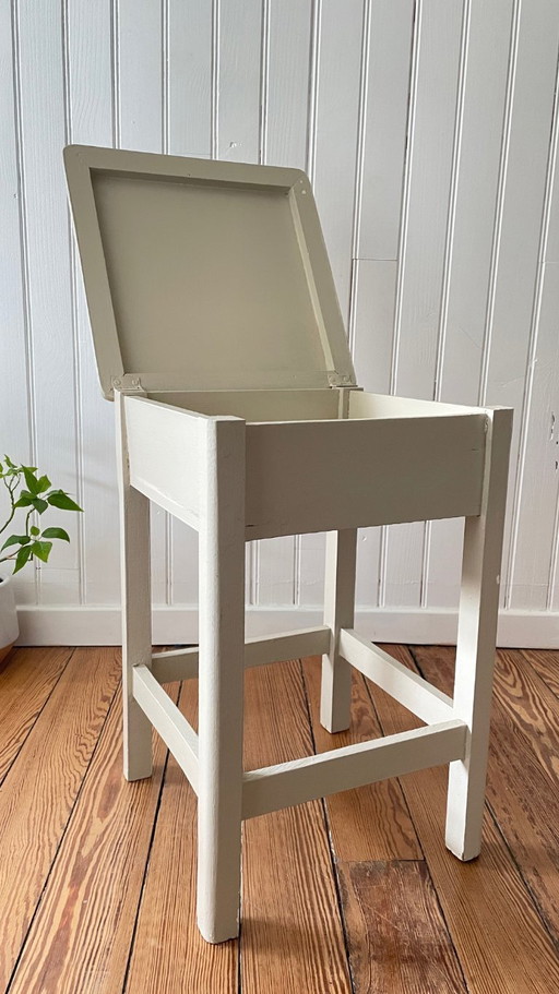 Vintage beige opbergkruk