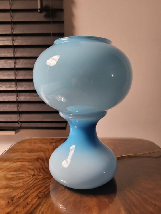 Lámpara de mesa de cristal con degradado azul, Lámparas de mesa, Vidrio, Vintage (foto 5 de 11)