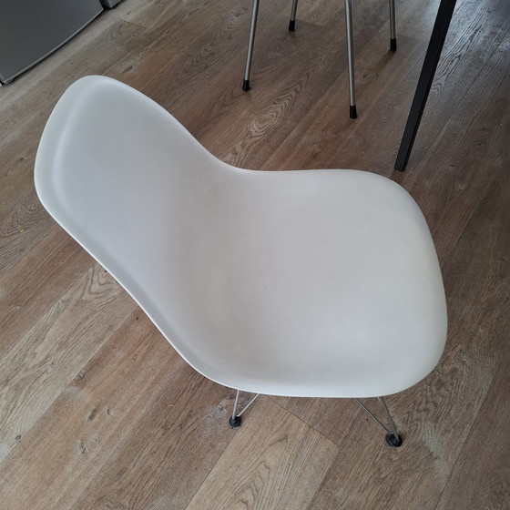 Image 1 of Sedia Vitra Eames bianca DSR cromata