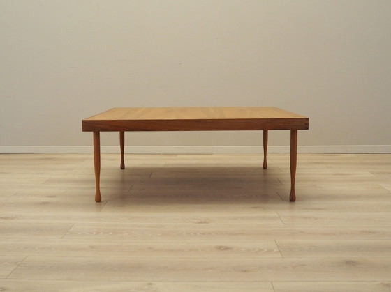 Image 1 of Table basse en acajou, design italien, années 1970, production : Italie