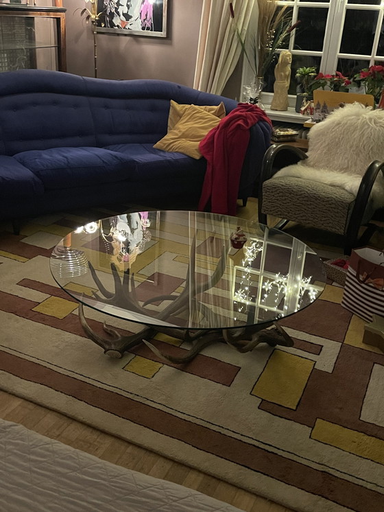 Image 1 of Mesa de centro de cuerno con estante de cristal transparente