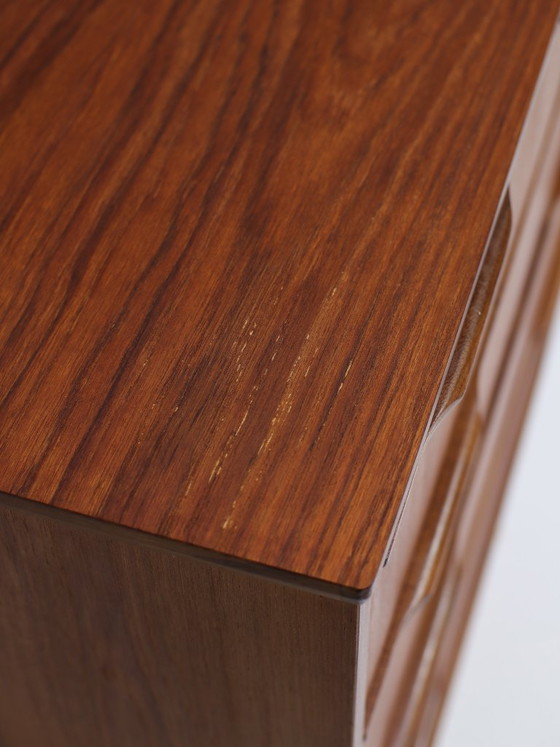 Image 1 of Grande cassettiera in teak, stile vintage danese, con 4 cassetti.