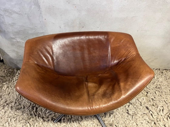 Image 1 of Etichetta GIGI Gerard van den Berg, pelle cognac con base girevole in acciaio inossidabile