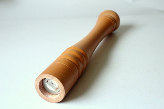 Image 1 of Moulin à poivre XL robuste en bois et métal - Hauteur : 41,5 cm