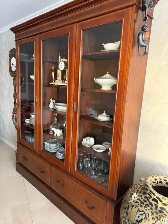 Image 1 of Mobile antico in vero legno con vetro