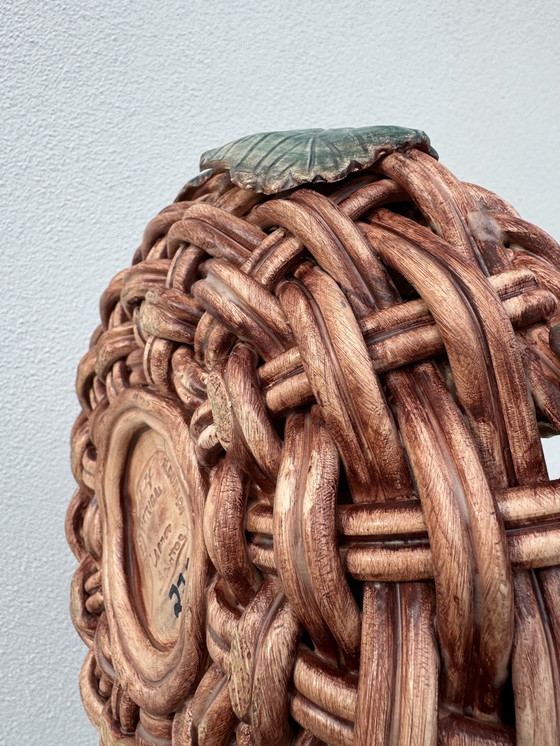 Image 1 of Corbeille fruits trompe l’œil Portugal années 70