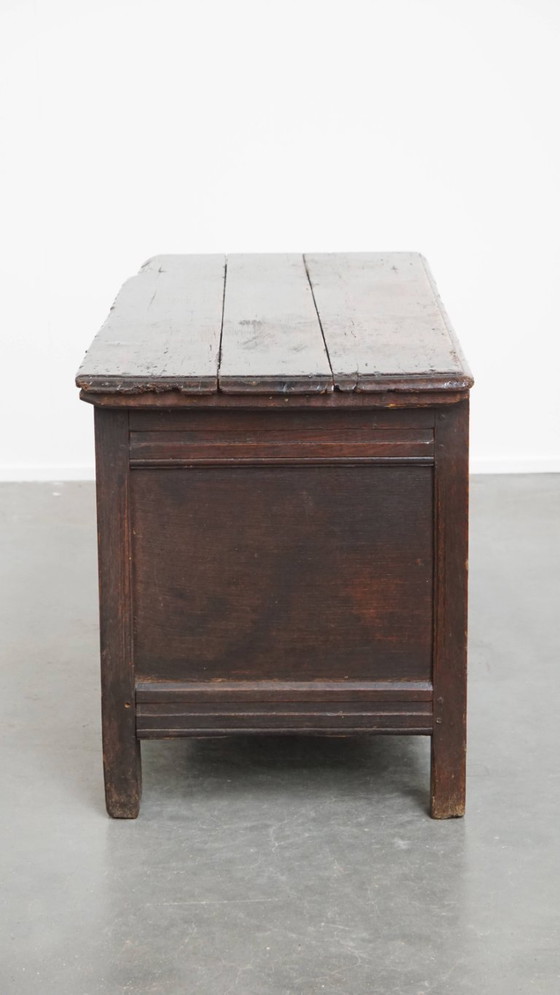 Image 1 of Cofre antiguo de roble inglés del siglo XVII