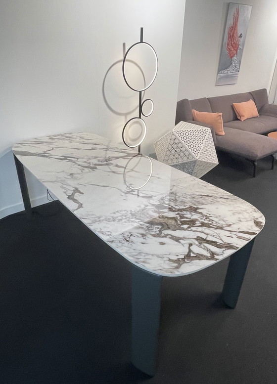 Image 1 of Table de salle à manger Leolux Tico 220 x 90