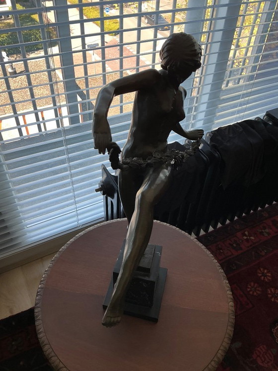 Image 1 of Beautiful bronze statue - female nude