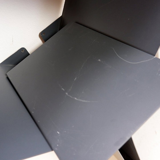 Image 1 of Wandregal aus Metall in Wabenform – ALBURY Design