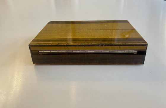 Image 1 of Schatulle aus Tigerauge mit Echtsilber Scharnier Juweliersarbeit