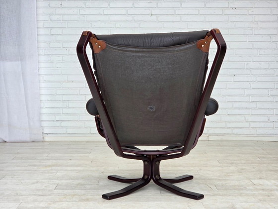 Image 1 of 1970s, Norwegian design by Sigurd Ressel, lounge chair model "Falcon".