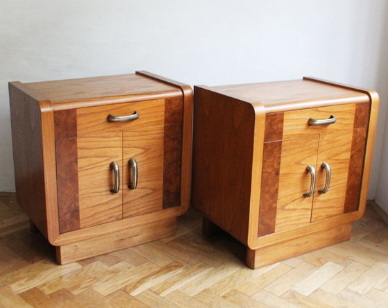 Image 1 of Par de mesitas de noche Art Déco de la década de 1930