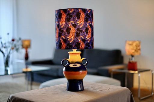 Lámpara de mesa reciclada hecha a partir de un jarrón Pop Art original de Dümler & Breiden de la década de 1970