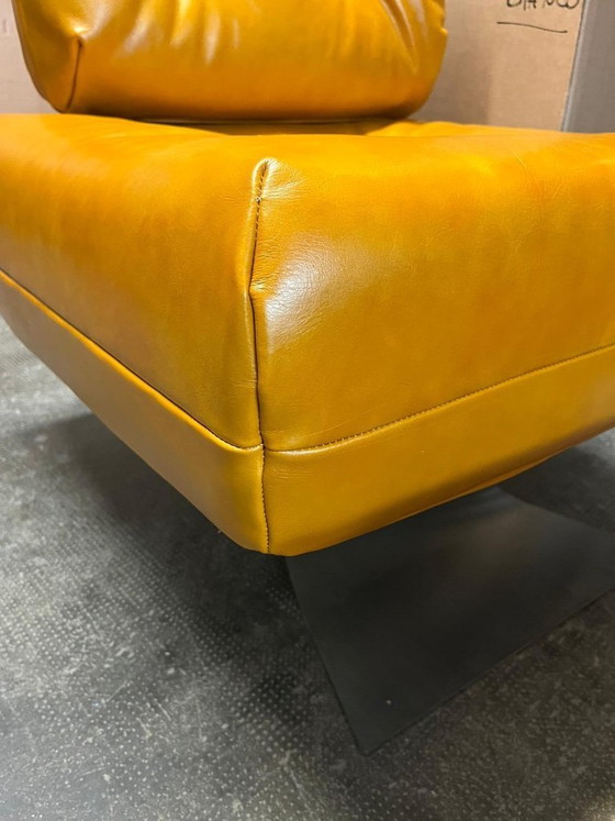 Image 1 of Alta fauteuil Mobilier International Oscar Niemeyer