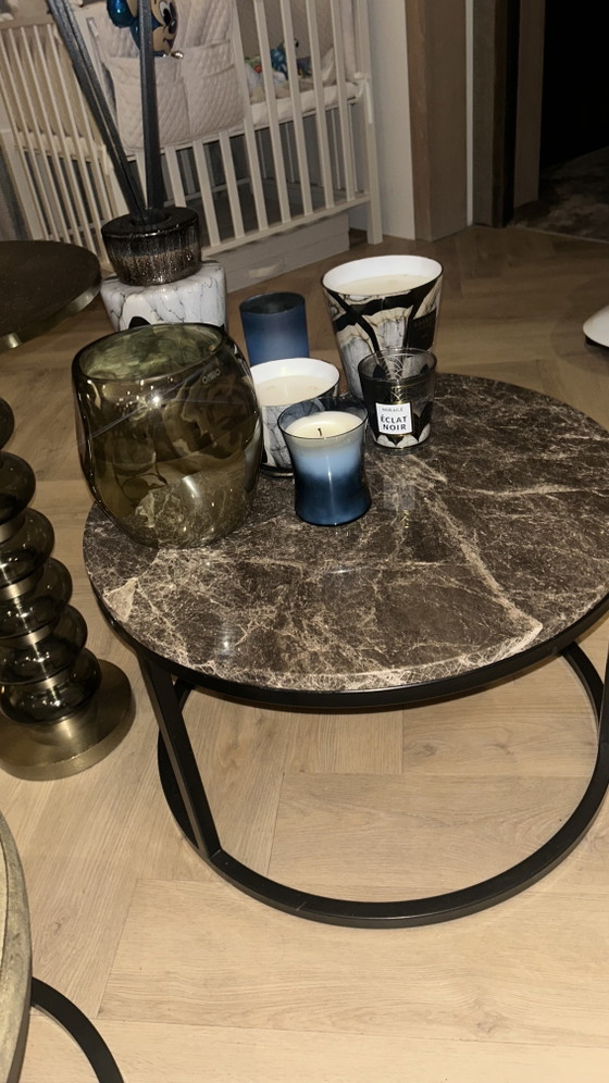 Brown Marble Coffee Table 60 Dia – Metal (photo 4 of 5)
