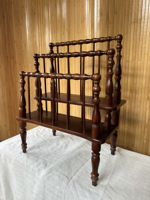 Wooden magazine rack / Canterbury