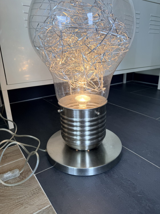 KARE Design 67990 – Giant Light Bulb Table Lamp – C. 2010 – Aluminium, Glass (photo 3 of 8)