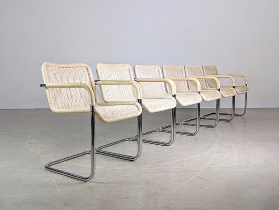 Image 1 of Set van 6 originele Tecta D41 cantileverstoelen in Bauhaus-stijl met een elegant design.