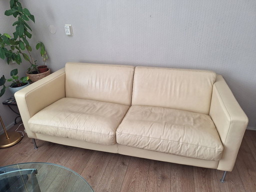 Cremefarbenes 2-Sitzer-Sofa Touché Niederlande