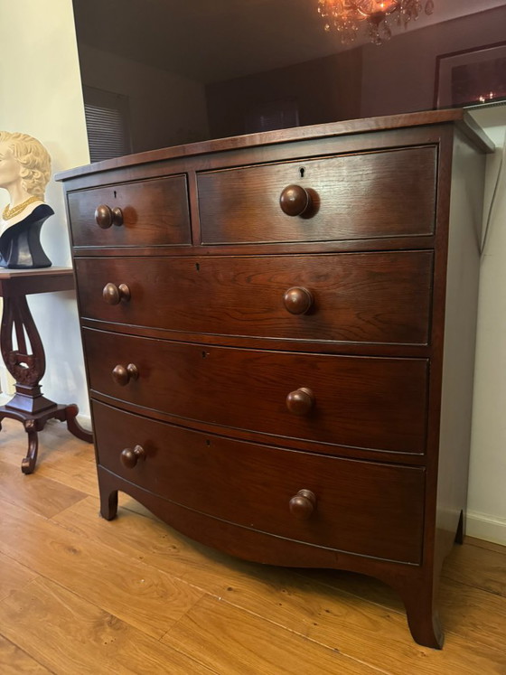Eichholtz Commode Bowfront Acajou – Bois, Klassiek (photo 3 of 8)
