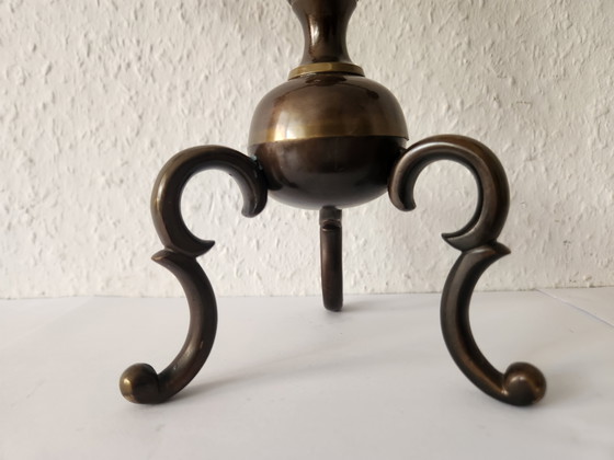 Candelabro antiguo de 3 brazos, bronce macizo, forjado a mano, estilo barroco. – Percheros, Metal, Bronze (photo 12 of 15)