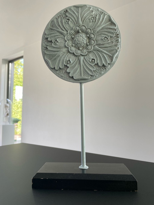 Rosette de feuilles d'acanthe en plâtre, 36 cm de haut