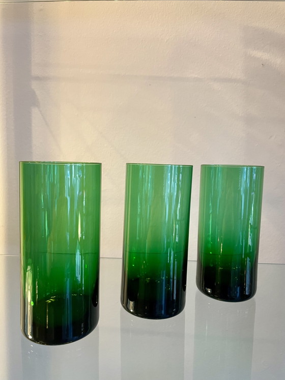 Image 1 of 3 bicchieri highball verde smeraldo soffiati a mano