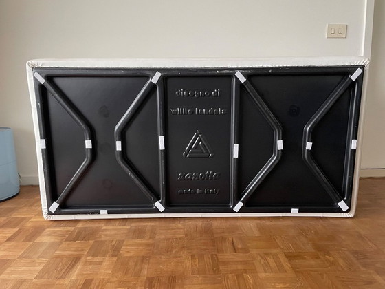 Image 1 of Zanotta - Throw-away sofa (beschadigd)