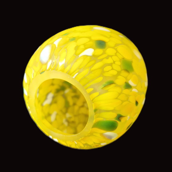 Image 1 of Kosta Boda - Geel Ei van Monica Backström