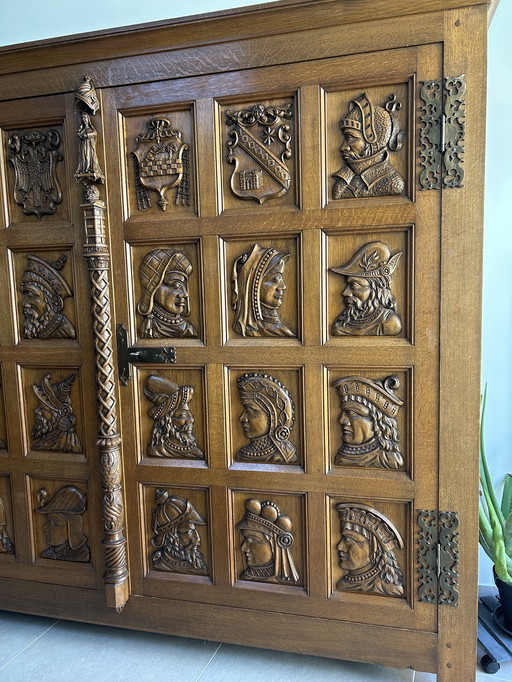 Cabinet ancien