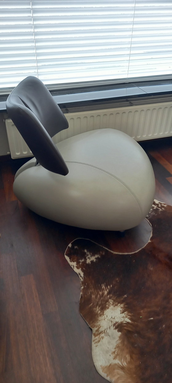 Image 1 of Leolux Balloon. Model PA