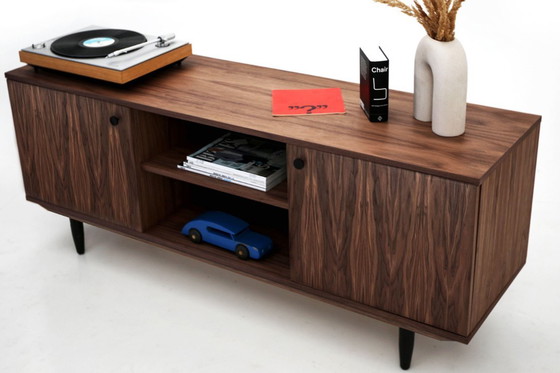 Image 1 of Sideboard aus Walnussholz für TV O-S15
