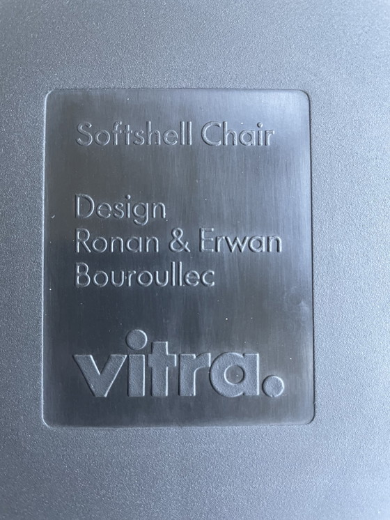 Image 1 of 2 x Vitra Softshell-stoelen