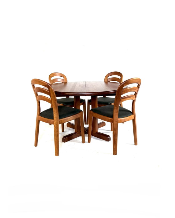 Image 1 of Vintage extendable Danish teak dining table '70s